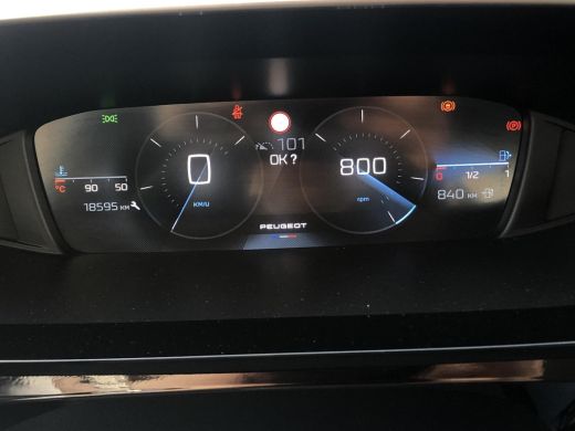 Peugeot 308 1.2 PureTech Active Pack Business | AGR Stoel | Navigatie | Stoelverwarming | Cruise Control ActivLease financial lease