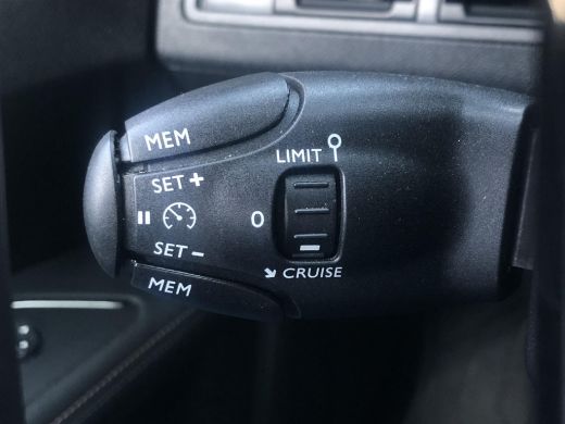 Peugeot 5008 1.2 PureTech GT-Line | 7-persoons | Navigatie by App | Cruise Control | Climate Control | Stoelve... ActivLease financial lease
