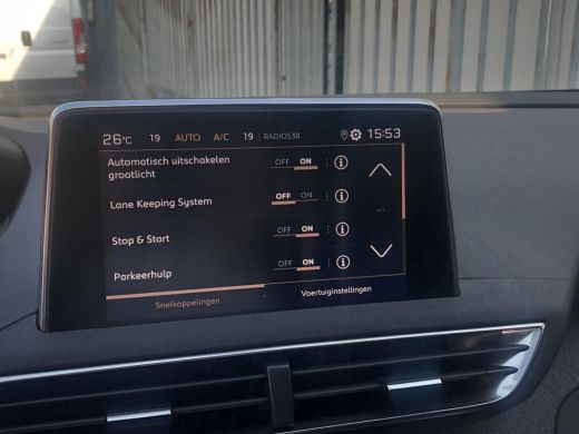 Peugeot 5008 1.2 PureTech GT-Line | 7-persoons | Navigatie by App | Cruise Control | Climate Control | Stoelve... ActivLease financial lease