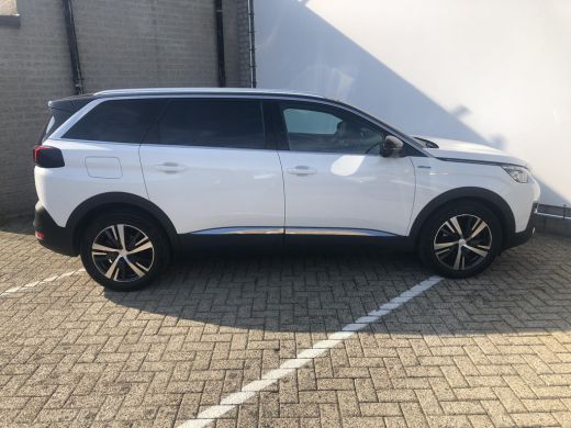 Peugeot 5008 1.2 PureTech GT-Line | 7-persoons | Navigatie by App | Cruise Control | Climate Control | Stoelve... ActivLease financial lease