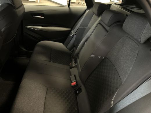 Toyota Corolla Touring Sports Hybrid 140 Active ActivLease financial lease