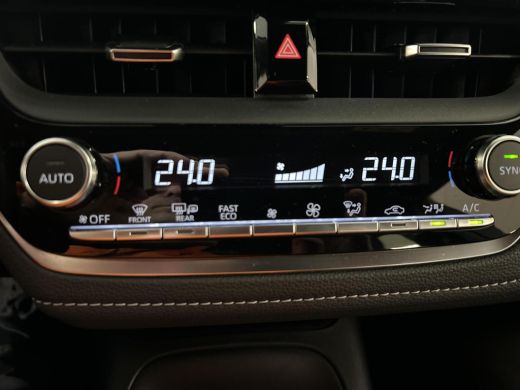 Toyota Corolla Touring Sports Hybrid 140 Active ActivLease financial lease