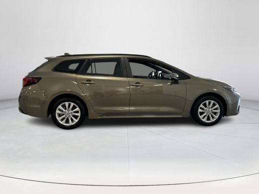 Toyota Corolla Touring Sports Hybrid 140 Active ActivLease financial lease