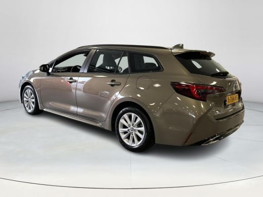 Toyota Corolla Touring Sports Hybrid 140 Active ActivLease financial lease