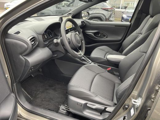 Toyota Yaris 1.5 Hybrid 130 Executive Premium ActivLease financial lease