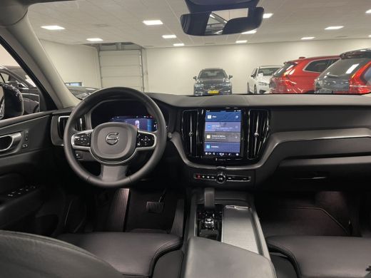 Volvo  XC60 T6 AWD Recharge Plus Dark | Trekhaak | Adaptieve Cruise Control | Parkeercamera | Voorverwarming ... ActivLease financial lease