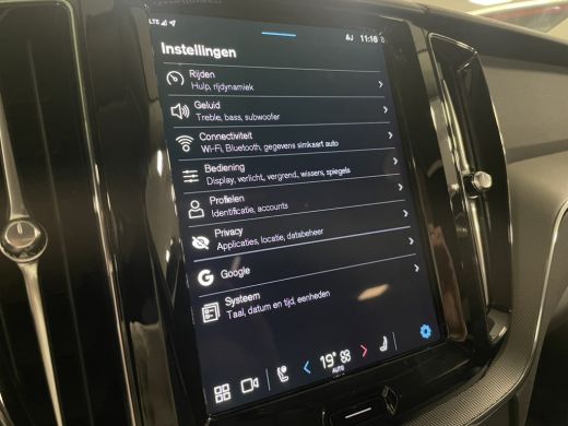Volvo  XC60 T6 AWD Recharge Plus Dark | Trekhaak | Adaptieve Cruise Control | Parkeercamera | Voorverwarming ... ActivLease financial lease