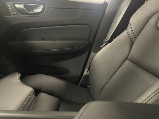 Volvo  XC60 T6 AWD Recharge Plus Dark | Trekhaak | Adaptieve Cruise Control | Parkeercamera | Voorverwarming ... ActivLease financial lease