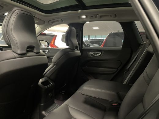 Volvo  XC60 T6 AWD Recharge Plus Dark | Trekhaak | Adaptieve Cruise Control | Parkeercamera | Voorverwarming ... ActivLease financial lease
