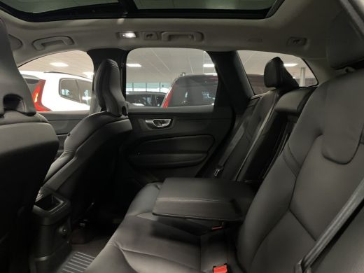 Volvo  XC60 T6 AWD Recharge Plus Dark | Trekhaak | Adaptieve Cruise Control | Parkeercamera | Voorverwarming ... ActivLease financial lease