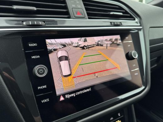 Volkswagen Tiguan Allspace 1.5 TSI R-Line Business 7p. | Automaat | Trekhaak | Keyless | Panoramadak | Navigatie | Winterpak... ActivLease financial lease