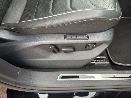 Volkswagen Tiguan Allspace 1.5 TSI R-Line Business 7p. | Automaat | Trekhaak | Keyless | Panoramadak | Navigatie | Winterpak... ActivLease financial lease