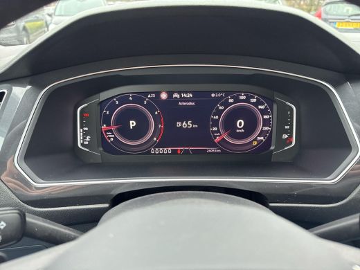 Volkswagen Tiguan Allspace 1.5 TSI R-Line Business 7p. | Automaat | Trekhaak | Keyless | Panoramadak | Navigatie | Winterpak... ActivLease financial lease
