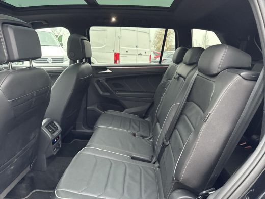 Volkswagen Tiguan Allspace 1.5 TSI R-Line Business 7p. | Automaat | Trekhaak | Keyless | Panoramadak | Navigatie | Winterpak... ActivLease financial lease