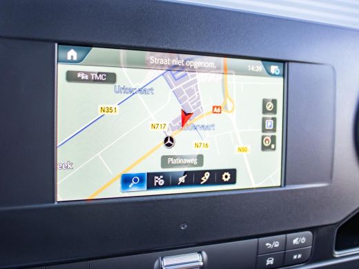 Mercedes Sprinter 317 1.9 CDI L3H2 RWD 170 PK Automaat Trekhaak 3,5T, navigatie, led koplampen, hydraulische stoel,... ActivLease financial lease