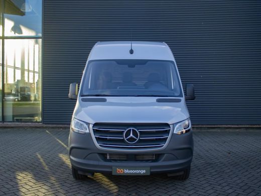 Mercedes Sprinter 317 1.9 CDI L3H2 RWD 170 PK Automaat Trekhaak 3,5T, navigatie, led koplampen, hydraulische stoel,... ActivLease financial lease
