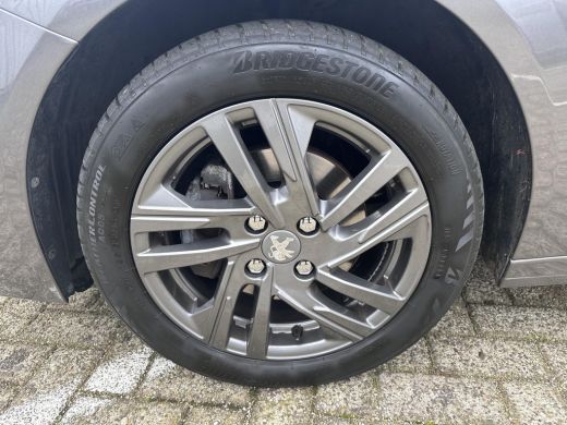 Peugeot 208 1.2 PureTech Active Pack | Navigatie by App | Carplay | Airco | Lichtmetalen velgen ActivLease financial lease