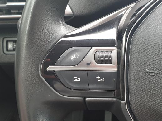 Peugeot 5008 1.2 PureTech Blue Lease Premium | Navigatie | Camera | Cruise Control ActivLease financial lease