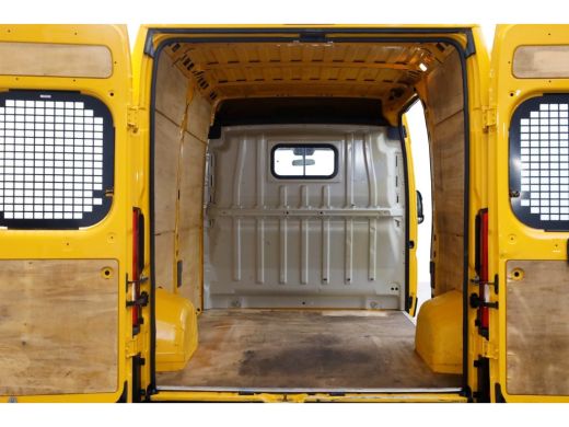Peugeot Boxer 335 2.0 BlueHDI 130pk Euro6 L2H2 Premium Airco 11-2018 ActivLease financial lease