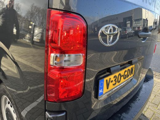 Toyota PROACE Electric Worker Challenger Extra Range L1 75 kWh Toyota PROACE Electric Worker Challenger Extra Range 75 kWh ActivLease financial lease