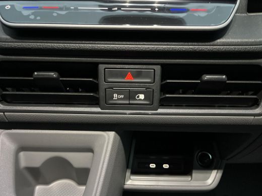 Volkswagen Crafter 35 2.0 TDI L3H3 Trendline | LED | Achteruitrijcamera | Cruise | BPM Vrij | ActivLease financial lease