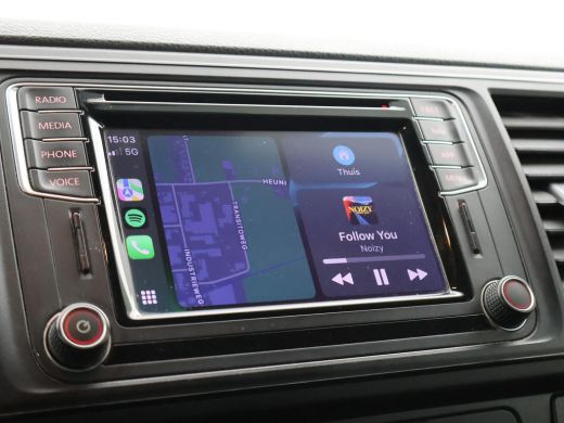 Volkswagen Transporter 2.0 TDI 150 PK L2H1 HIGHLINE + LED / ADAPTIVE CRUISE / 2500 KG TREKHAAK / APPLE CARPLAY ActivLease financial lease