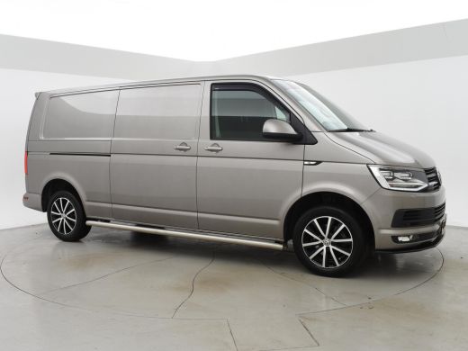 Volkswagen Transporter 2.0 TDI 150 PK L2H1 HIGHLINE + LED / ADAPTIVE CRUISE / 2500 KG TREKHAAK / APPLE CARPLAY ActivLease financial lease