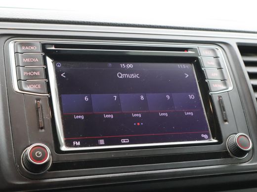 Volkswagen Transporter 2.0 TDI 150 PK L2H1 HIGHLINE + LED / ADAPTIVE CRUISE / 2500 KG TREKHAAK / APPLE CARPLAY ActivLease financial lease