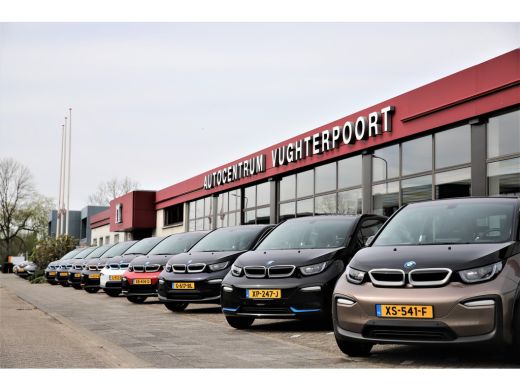 BMW i3 Executive 120Ah /42 kWh/Schuifdak/H-Kardon/W-Pomp/Camera/3-fase ActivLease financial lease