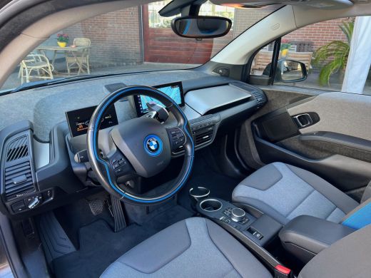 BMW i3 Executive 120Ah /42 kWh/Schuifdak/H-Kardon/W-Pomp/Camera/3-fase ActivLease financial lease