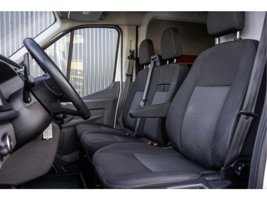 Ford Transit 2.0 TDCI L3H2 | Euro 6 | 130 PK | Diertransport / Huisdiervervoer | Cruise | Airco | Camera | PDC ActivLease financial lease