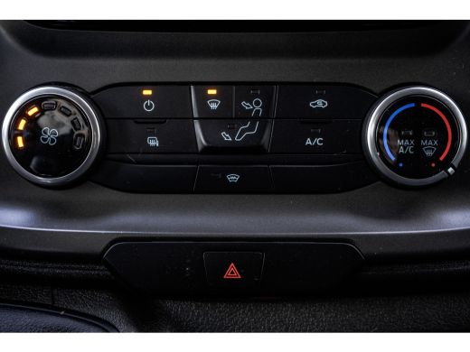 Ford Transit 2.0 TDCI L3H2 | Euro 6 | 130 PK | Diertransport / Huisdiervervoer | Cruise | Airco | Camera | PDC ActivLease financial lease