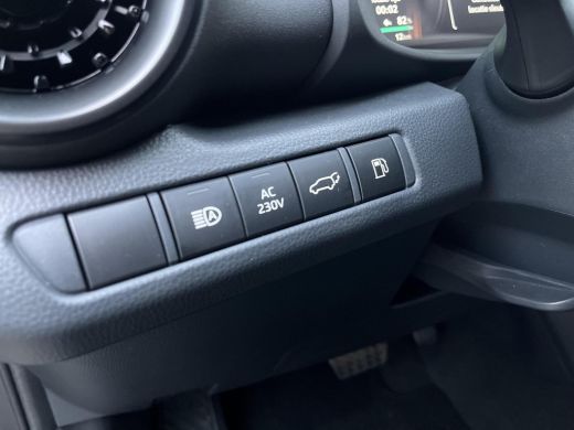 Toyota C-HR 2.0 Plug-in Hybrid 220 First Edition ActivLease financial lease