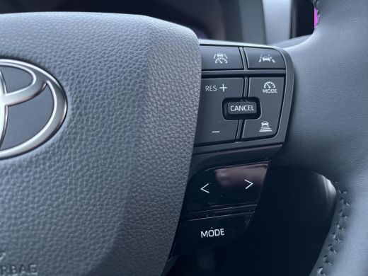 Toyota C-HR 2.0 Plug-in Hybrid 220 First Edition ActivLease financial lease