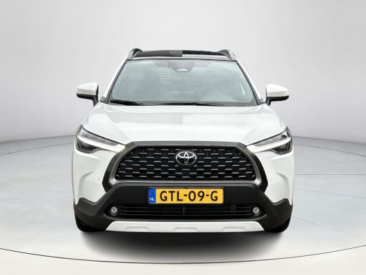 Toyota Corolla Cross Hybrid 140 Style **NAVIGATIE/ STUUR- EN STOELVERWARMING/ DODEHOEKDETECTIE/ PANORAMADAK** ActivLease financial lease