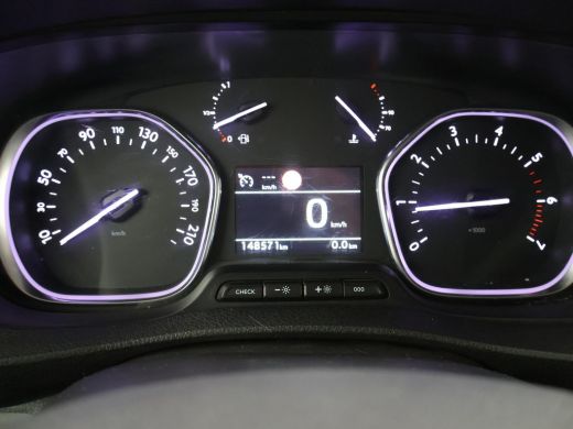 Toyota ProAce Worker 2.0 D-4D LONG NAVIGATOR + TREKHAAK / IMPERIAAL / NAVIGATIE / CRUISE CONTROL ActivLease financial lease