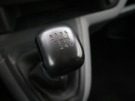 Toyota ProAce Worker 2.0 D-4D LONG NAVIGATOR + TREKHAAK / IMPERIAAL / NAVIGATIE / CRUISE CONTROL ActivLease financial lease