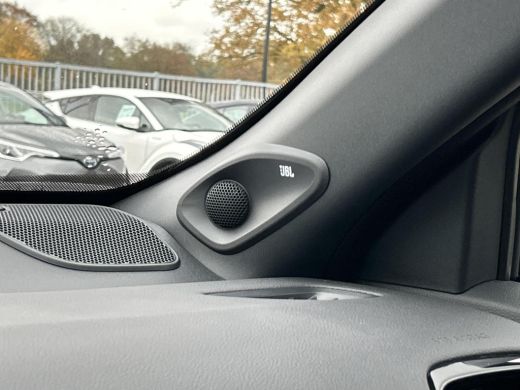 Toyota Yaris Cross 1.5 Hybrid 130 Launch Edition ActivLease financial lease