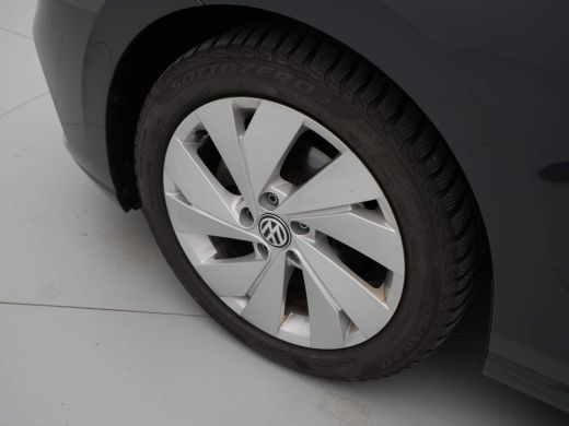 Volkswagen Golf 1.0 TSI 90pk Navi via App Pdc Clima Acc 315 ActivLease financial lease