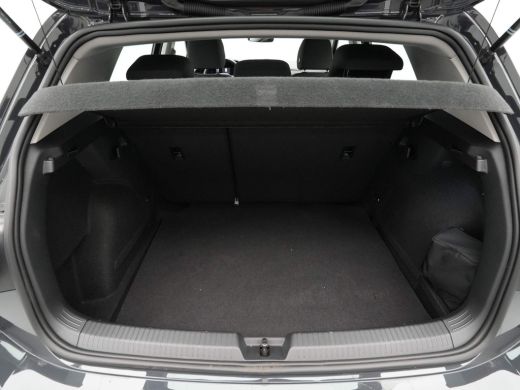 Volkswagen Golf 1.0 TSI 90pk Navi via App Pdc Clima Acc 315 ActivLease financial lease