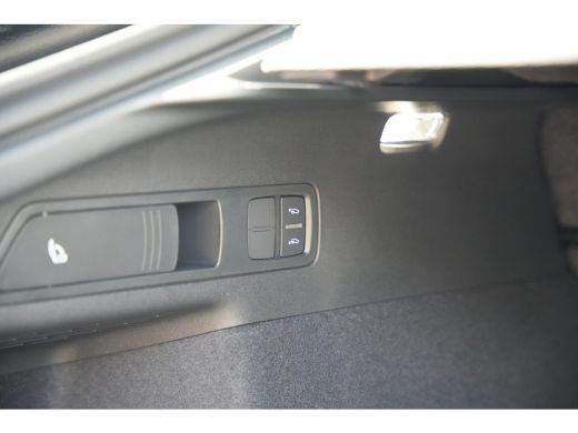 Audi Q6 Sportback e-tron S edition e-tron 83Kwh 185 kW / 252 PK Sportback Elektrische aandrijving ActivLease financial lease