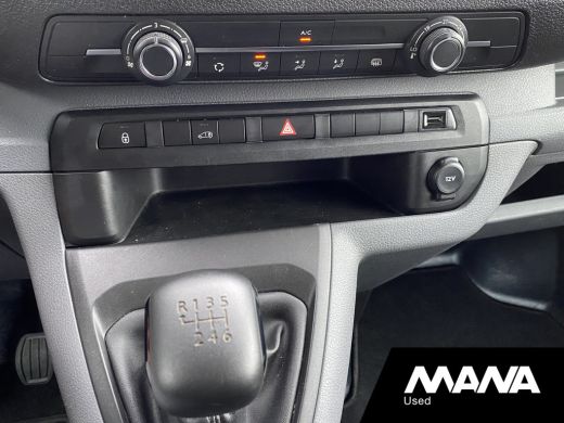 Peugeot Expert 2.0 BlueHDI 150PK L2H1 Trekhaak Bluetooth Cruise Car-Play Sensoren 360 Camera ActivLease financial lease