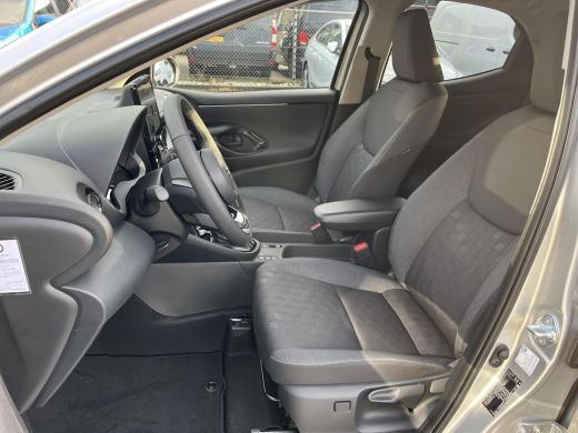 Toyota Yaris 1.5 Hybrid 115 First Edition | Upgrade Pack | ActivLease financial lease