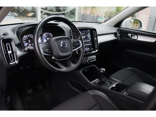 Volvo  XC40 1.5 T3 Momentum Pro | 1e eigenaar | NL auto | Inc btw | LED | Navi | 18 inch | Trekhaak | Half leer | 163 pk | ➡️ ActivLease financial lease