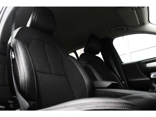 Volvo  XC40 1.5 T3 Momentum Pro | 1e eigenaar | NL auto | Inc btw | LED | Navi | 18 inch | Trekhaak | Half leer | 163 pk | ➡️ ActivLease financial lease