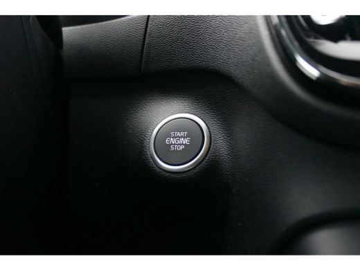 Volvo  XC40 1.5 T3 Momentum Pro | 1e eigenaar | NL auto | Inc btw | LED | Navi | 18 inch | Trekhaak | Half leer | 163 pk | ➡️ ActivLease financial lease