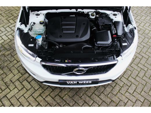 Volvo  XC40 1.5 T3 Momentum Pro | 1e eigenaar | NL auto | Inc btw | LED | Navi | 18 inch | Trekhaak | Half leer | 163 pk | ➡️ ActivLease financial lease