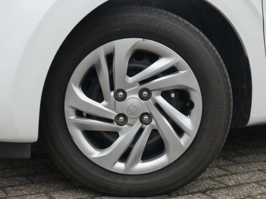 Hyundai i10 1.0 Comfort | CRUISE CONTROL | APPLE CARPLAY/ANDROID AUTO | ActivLease financial lease