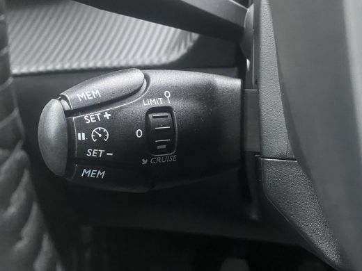 Peugeot 208 1.2 PureTech Allure 100PK Automaat ActivLease financial lease