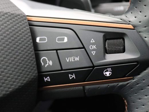 Seat Formentor 1.4 e-Hybrid VZ Performance 245PK DSG achteruitrijcamera, stuur-stoelverwarming, panoramadak, doe... ActivLease financial lease